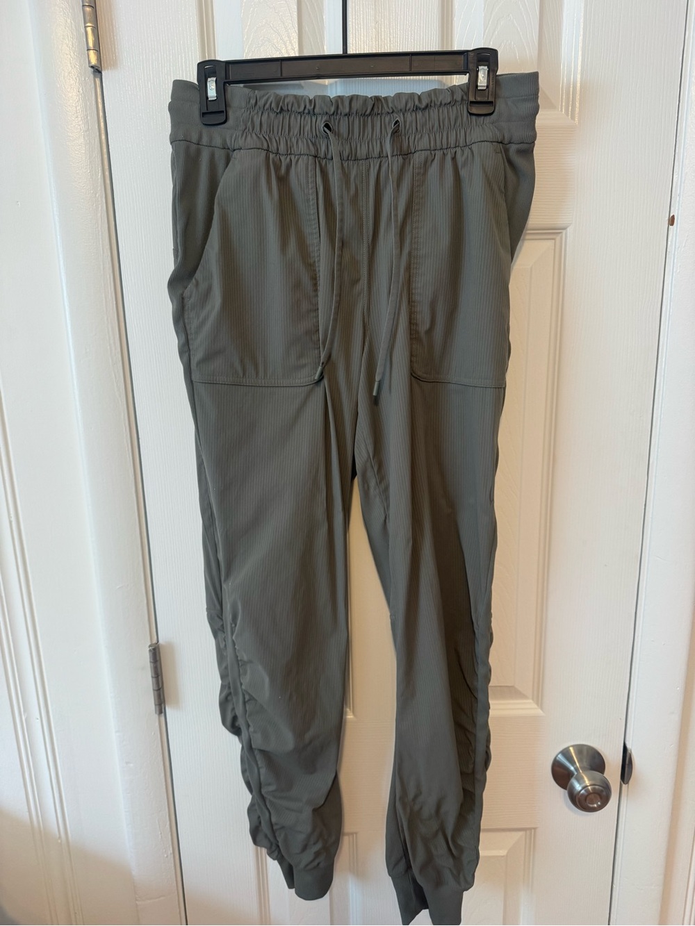 Lululemon green dance studio joggers 28”